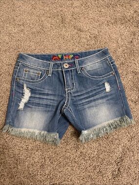 Size 7 Dollhouse shorts